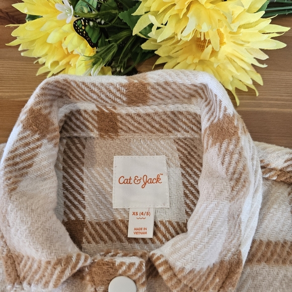 Cat & Jack - Girls' Plaid Button-Front Long Sleeve Shacket - Beige Plaid - Picture 10 of 13